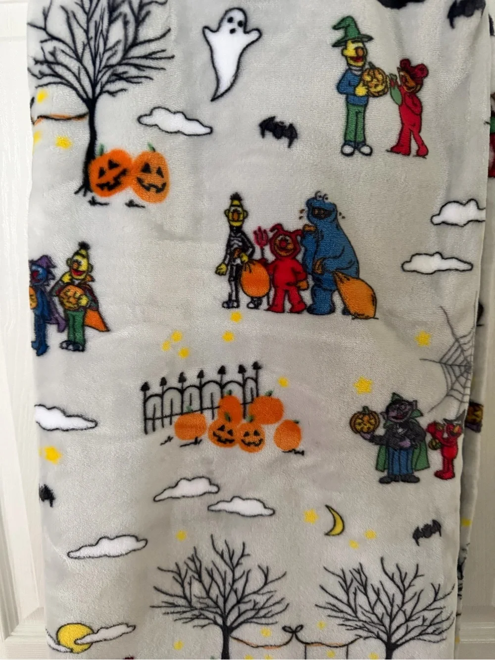 New Sesame Street Halloween blanket 50×60